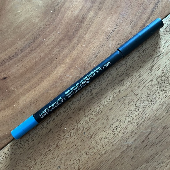 NARS Larger Than Life Eyeliner Pencil - Picture 2 of 4
